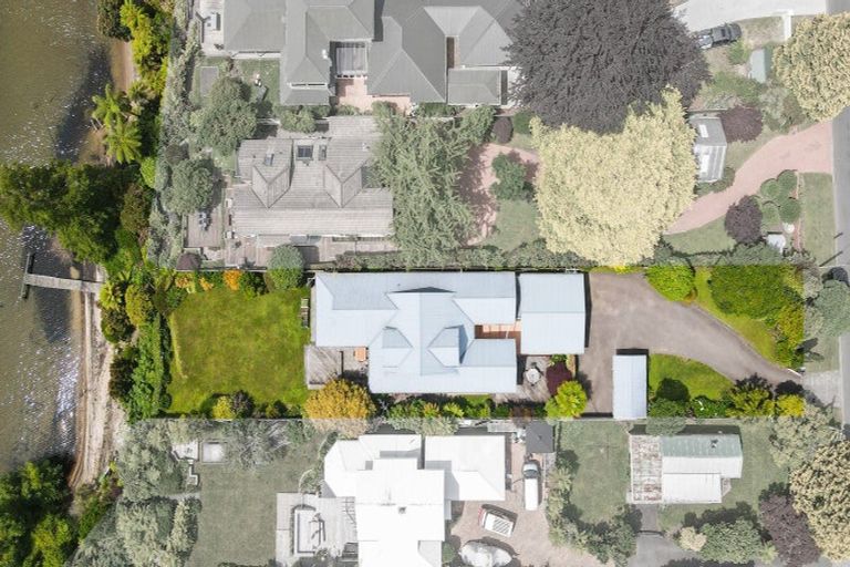 Photo of property in 133 Koutu Road, Kawaha Point, Rotorua, 3010