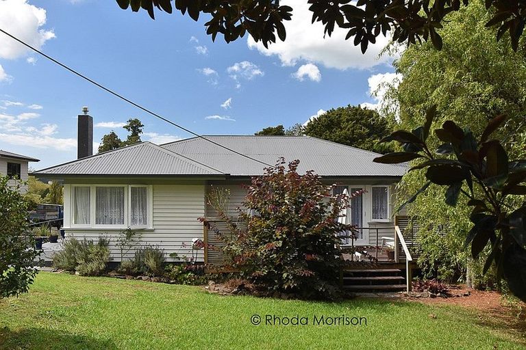 Photo of property in 45 Gorge Road, Maungaturoto, 0520