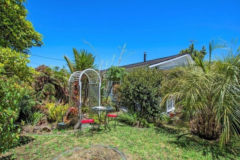 Photo of property in 43 Mains Avenue, Kensington, Whangarei, 0112