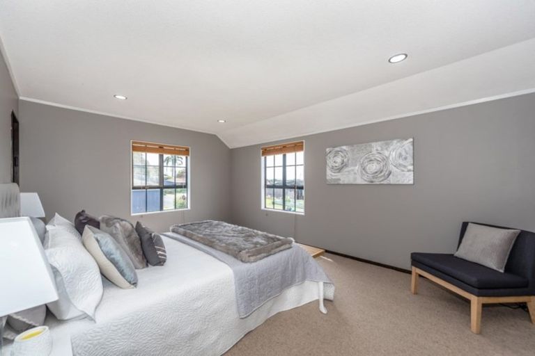 Photo of property in 6 Houhere Place, Pukete, Hamilton, 3200