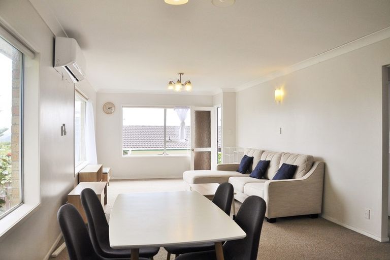 Photo of property in 1/3 Capilano Place, Glenfield, Auckland, 0629