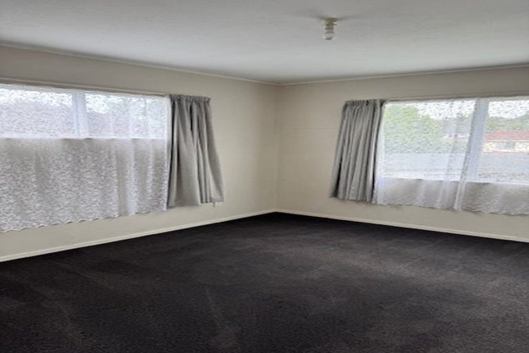 Photo of property in 33 Addison Drive, Glendene, Auckland, 0602