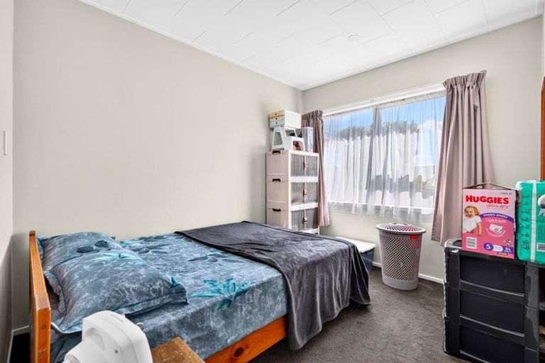 Photo of property in 3 Huruhuru Road, Massey, Auckland, 0614