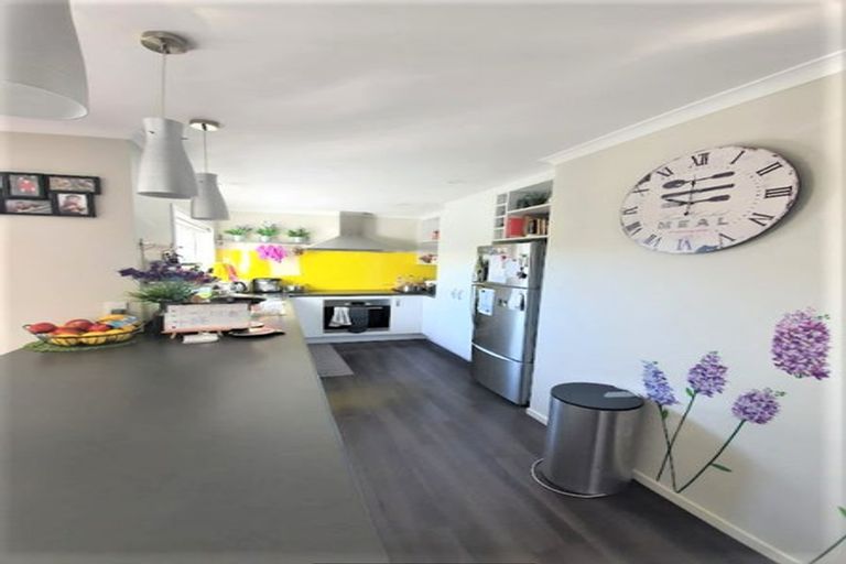 Photo of property in 1384 High Street, Taita, Lower Hutt, 5011