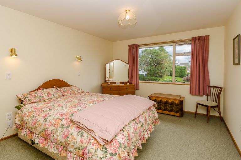 Photo of property in 8 Benfell Street, Green Island, Dunedin, 9018