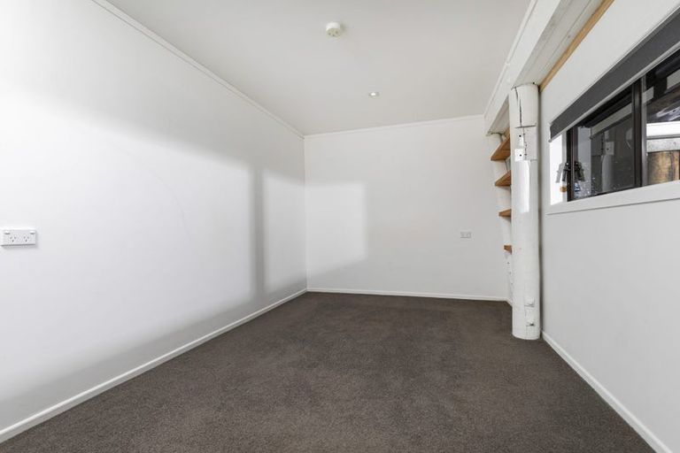 Photo of property in 199 West Harbour Drive, West Harbour, Auckland, 0618