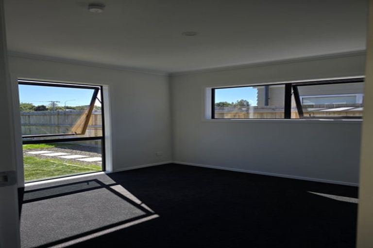 Photo of property in 19 Rotoiti Place, Paraparaumu, 5032