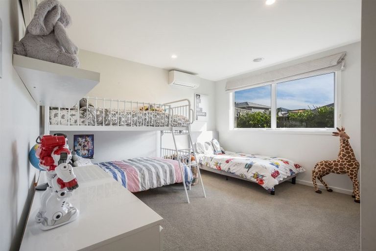 Photo of property in 14 Ken Douglas Drive, Aotea, Porirua, 5024