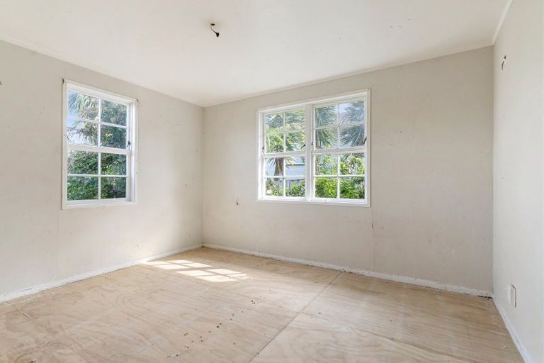 Photo of property in 123 Mahia Road, Wattle Downs, Auckland, 2103