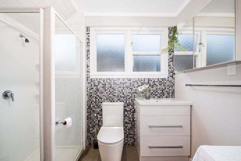 Photo of property in 20 Freemans Way, Pinehaven, Upper Hutt, 5019