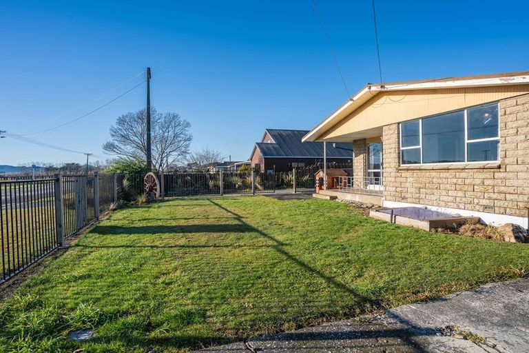 Photo of property in 16 Burraness Street, Palmerston, 9430