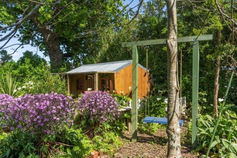 Photo of property in 27 Wakefield Street, Featherston, 5710