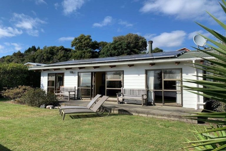 Photo of property in 262 Patons Rock Road, Patons Rock, Takaka, 7182