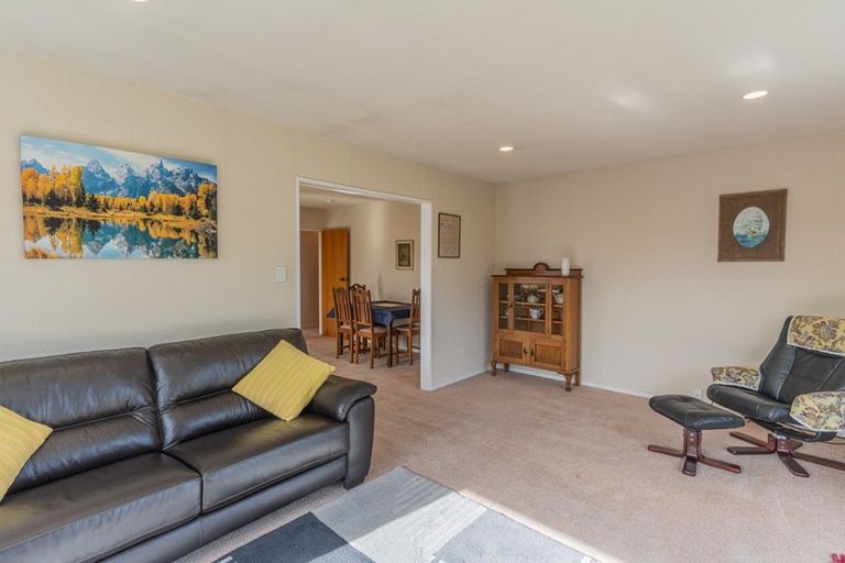 Photo of property in 4 Ohau Drive, Islington, Christchurch, 8042