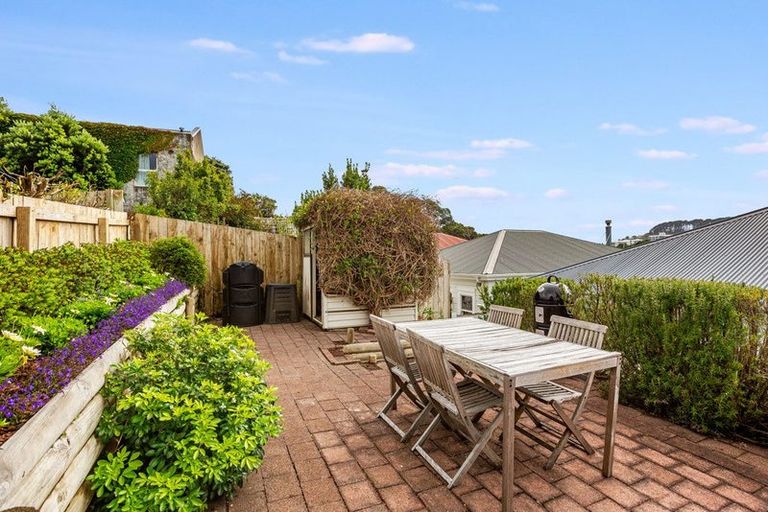 Photo of property in 5 Burwah Street, Berhampore, Wellington, 6023