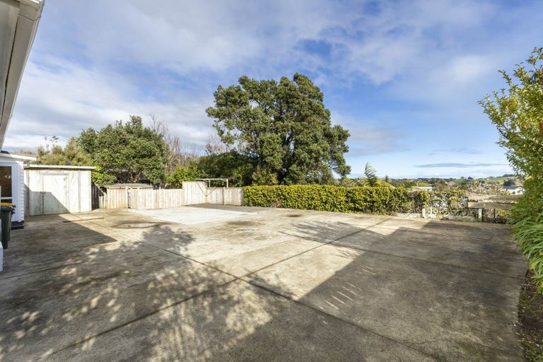 Photo of property in 106b Seaview Road, Westown, New Plymouth, 4310