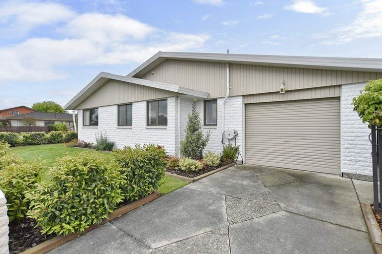 Photo of property in 2a Kinley Street, Rangiora, 7400