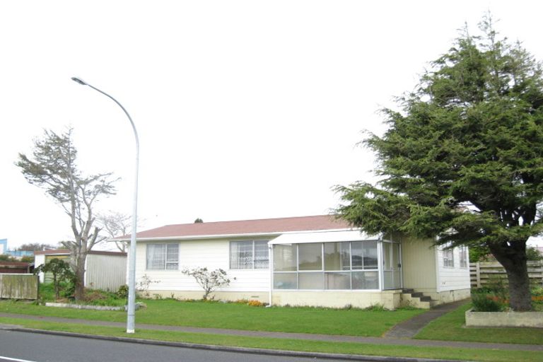 Photo of property in 57 Gardenia Avenue, Bell Block, New Plymouth, 4312
