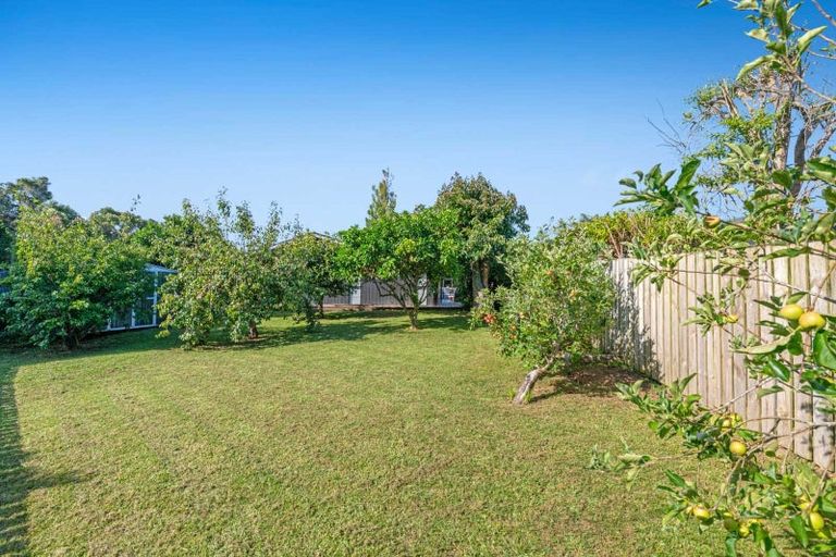 Photo of property in 18 Glengarry Avenue, Manly, Whangaparaoa, 0930