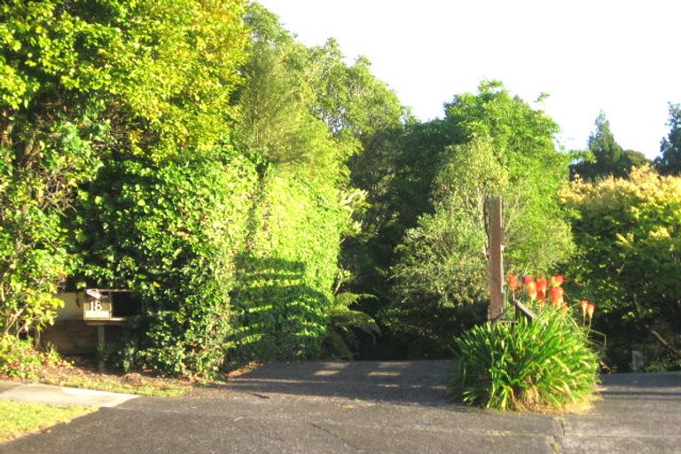 Photo of property in 20 Moore Street, Hillcrest, Auckland, 0627