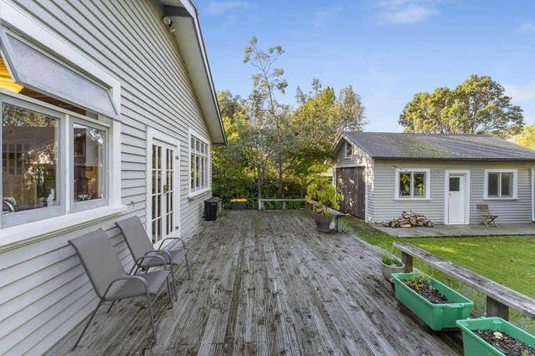 Photo of property in 199 Te Moana Road, Waikanae, 5036
