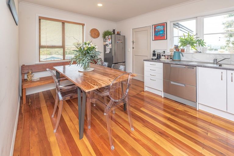 Photo of property in 28 Broadhead Avenue, Tawhero, Whanganui, 4501