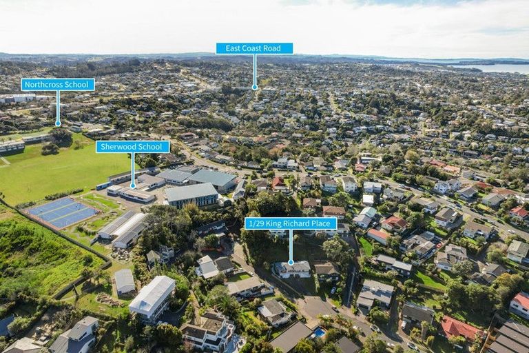 Photo of property in 1/29 King Richard Place, Browns Bay, Auckland, 0630