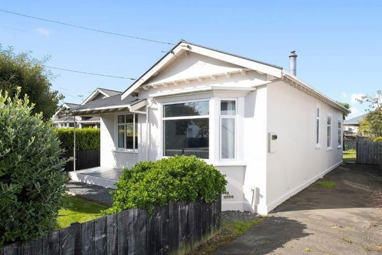Photo of property in 23 Hargest Crescent, Saint Kilda, Dunedin, 9012
