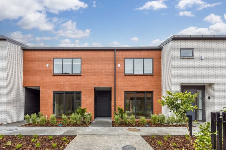 Photo of property in 7d Treasury Place, Onehunga, Auckland, 1061
