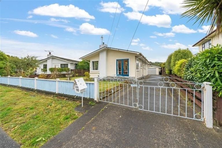 Photo of property in 30 Karamu Crescent, Wainuiomata, Lower Hutt, 5014