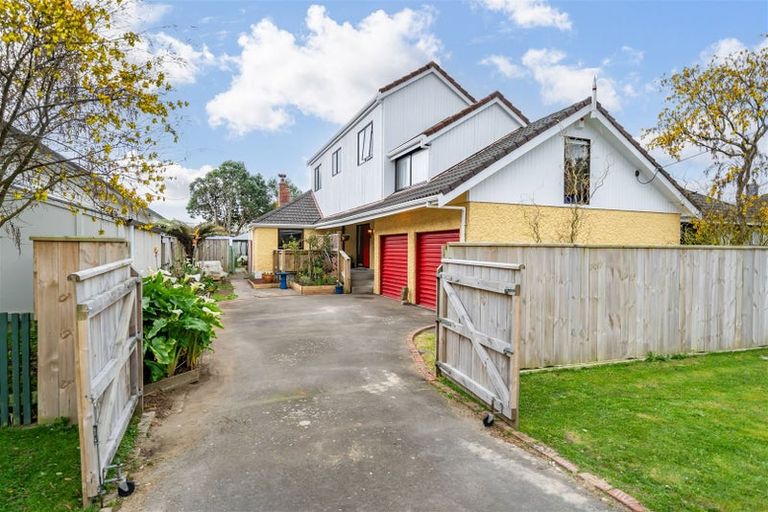 Photo of property in 51 Lincoln Avenue, Epuni, Lower Hutt, 5011