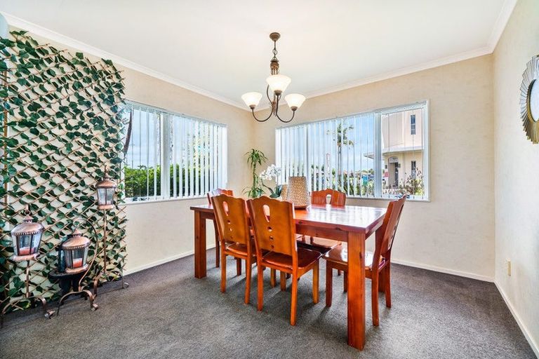 Photo of property in 11 Barcaldine Road, Flat Bush, Auckland, 2016