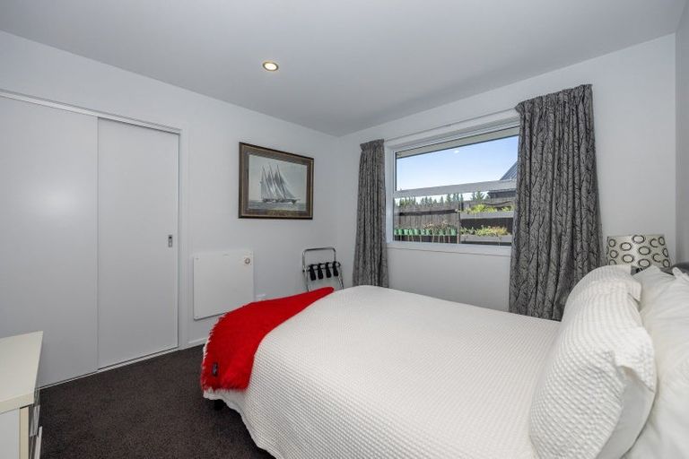 Photo of property in 43 Kingfisher Crescent, Albert Town, Wanaka, 9305