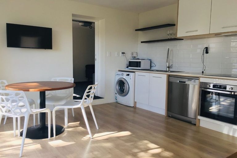 Photo of property in 2/152 Manuka Road, Bayview, Auckland, 0629