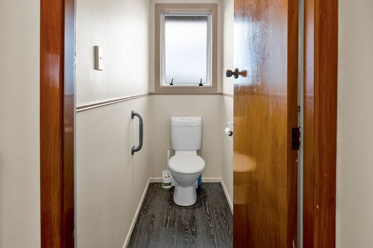 Photo of property in 12a Julian Place, Westown, New Plymouth, 4310