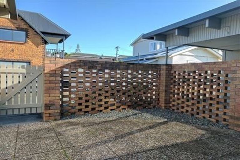 Photo of property in 3/50 Kitchener Road, Milford, Auckland, 0620