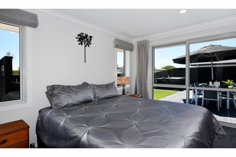 Photo of property in 8 Carmello Grove, Richmond, 7020