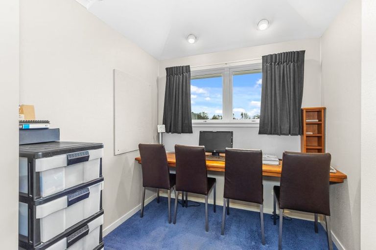 Photo of property in 10 Woodford Terrace, Ilam, Christchurch, 8053