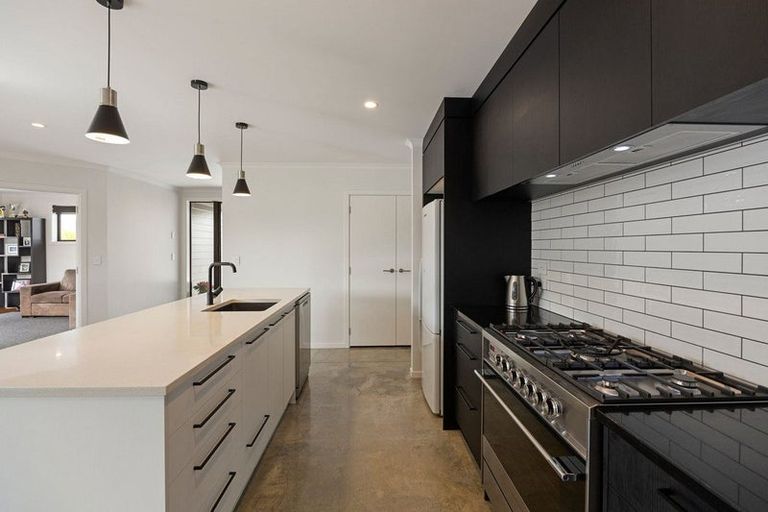 Photo of property in 17 Kereruu Street, Cambridge, 3434