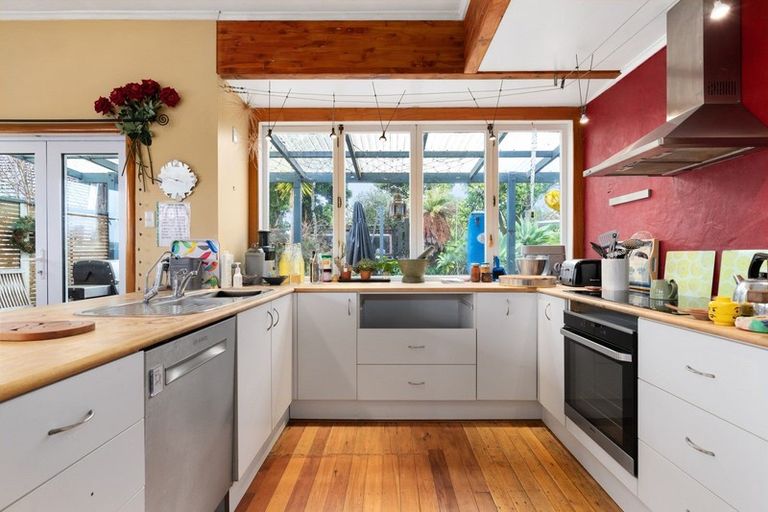 Photo of property in 25 Carey Street, Maeroa, Hamilton, 3200