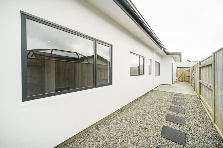 Photo of property in 95 Johnstone Drive, Fitzherbert, Palmerston North, 4410