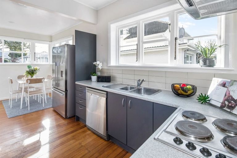 Photo of property in 3 Galway Street, Waterloo, Lower Hutt, 5011