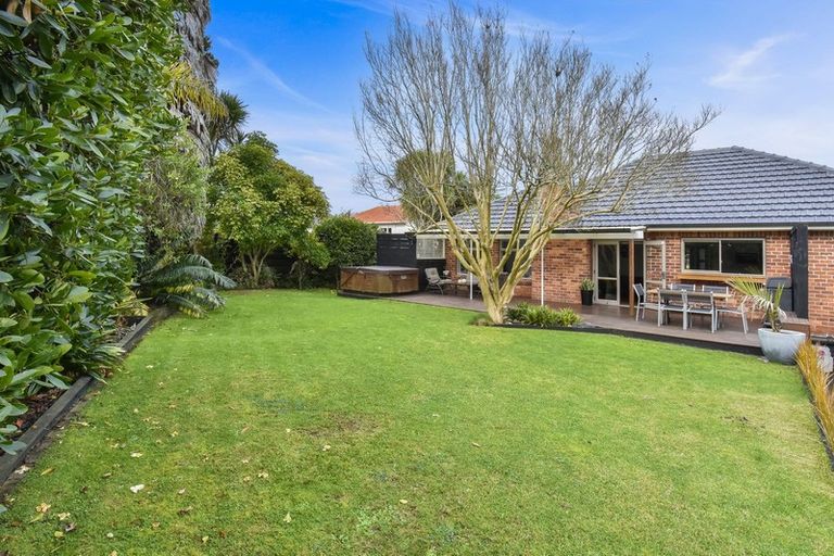 Photo of property in 41 Youngs Road, Papakura, 2110