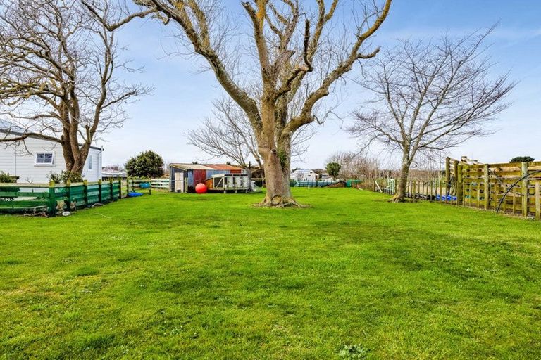 Photo of property in 76 Turuturu Road, Hawera, 4674