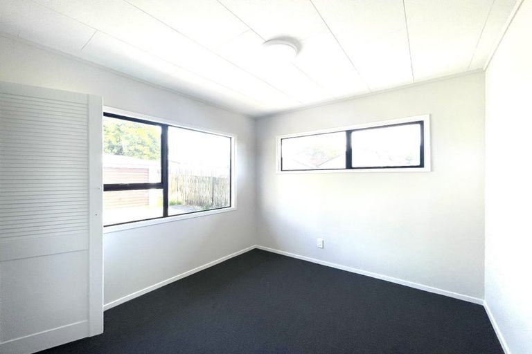 Photo of property in 6 Pureora Place, Clendon Park, Auckland, 2103