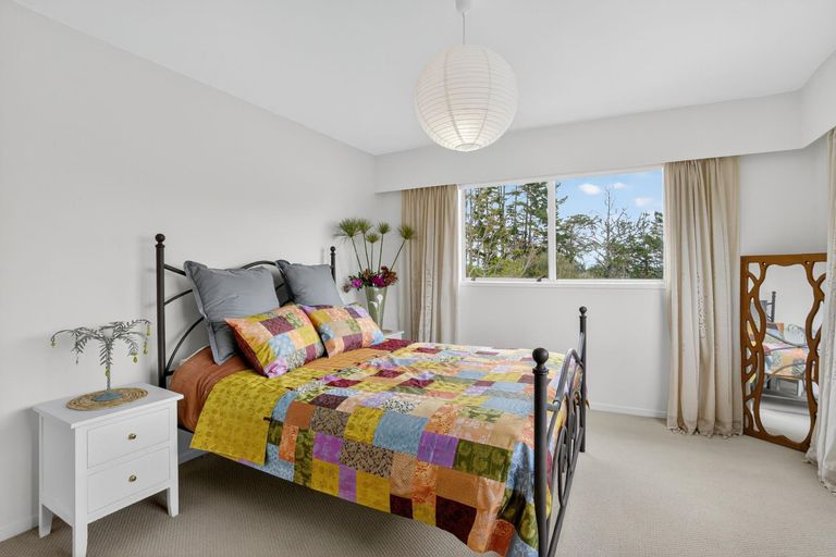 Photo of property in 1893 Paparoa Valley Road, Paparoa, 0571