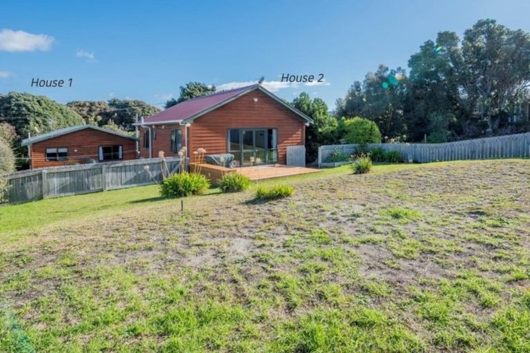 Photo of property in 17 Heperi Street, Waikanae Beach, Waikanae, 5036