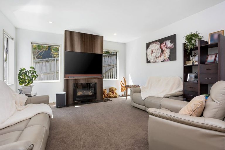 Photo of property in 218 Greenhithe Road, Greenhithe, Auckland, 0632