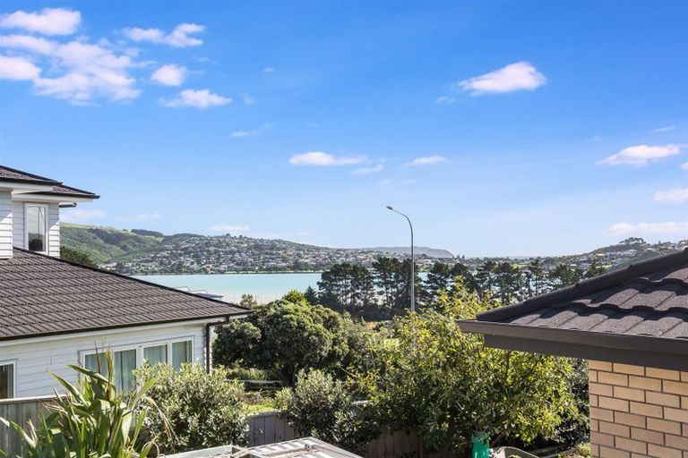 Photo of property in 4 The Fjord, Aotea, Porirua, 5024