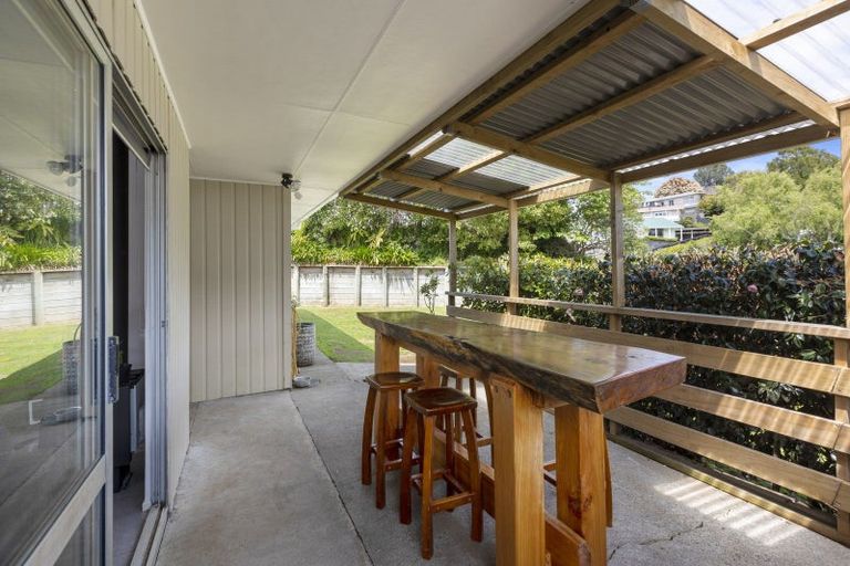 Photo of property in 1 Ross Place, Blagdon, New Plymouth, 4310